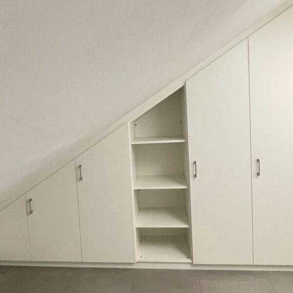 Einbauschrank Dachschräge 2 - Möbel Ryter