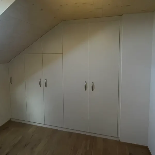 Eibauschrank Dachschräge 3 - Möbel Ryter